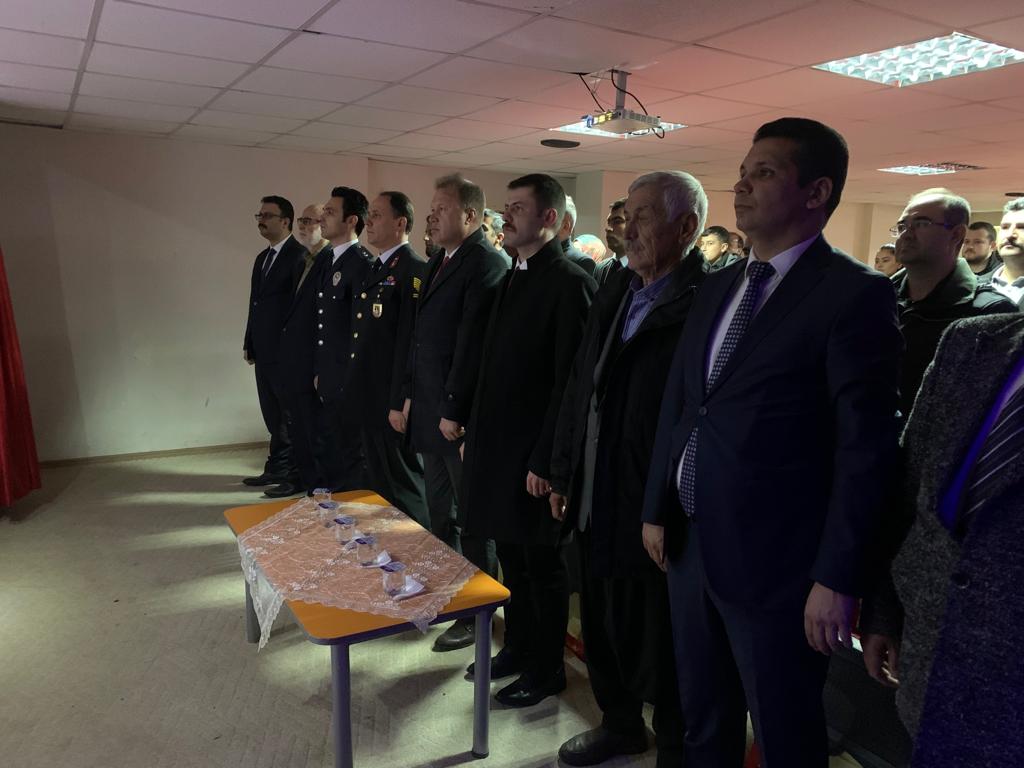 İlçemizde “18 Mart Çanakkale Zaferi’nin 108. Yıldönümü ve Şehitler Anma Günü” dolayısıyla anma programı düzenlendi.